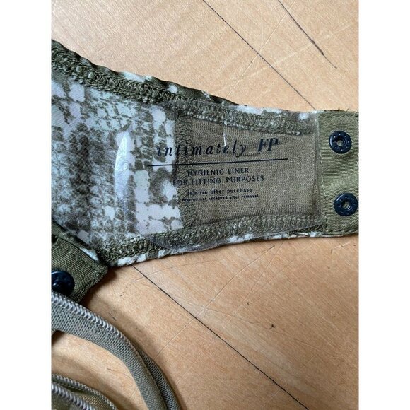 Free People Intimately BNWOT womens green snake print bodysuit sz Xsmall - Picture 8 of 8